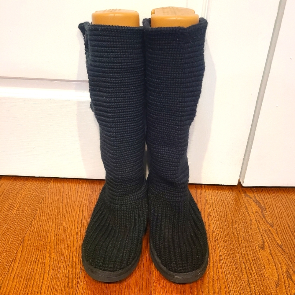 Used UGG Black Knit Boots Women's 8 No Box Great Condition